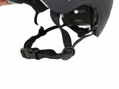 Casco eléctrico con luz recargable Atom