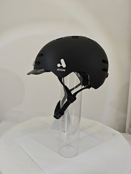 Casco eléctrico con luz recargable Atom